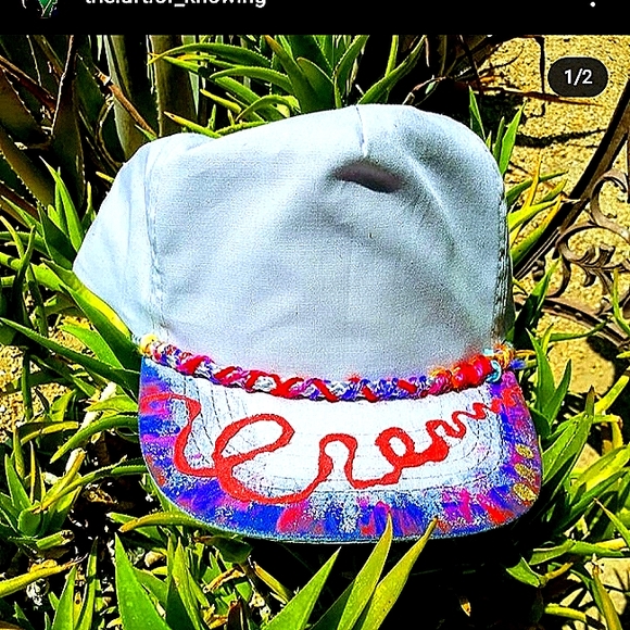 Hat/apparel - Picture 1 of 1